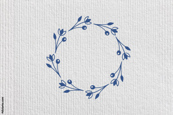 Download Holiday Wreath Flowers Leaves - Holiday Collection